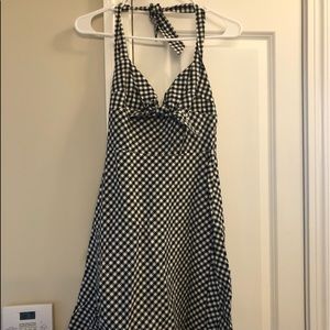 Black & white checkerboard print, sweet country